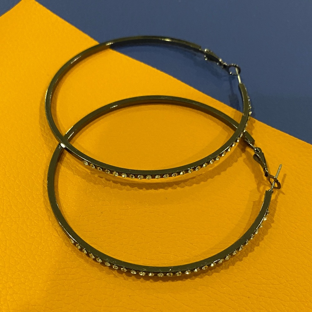 Elegant Black Hoop Earrings with Rhinestones